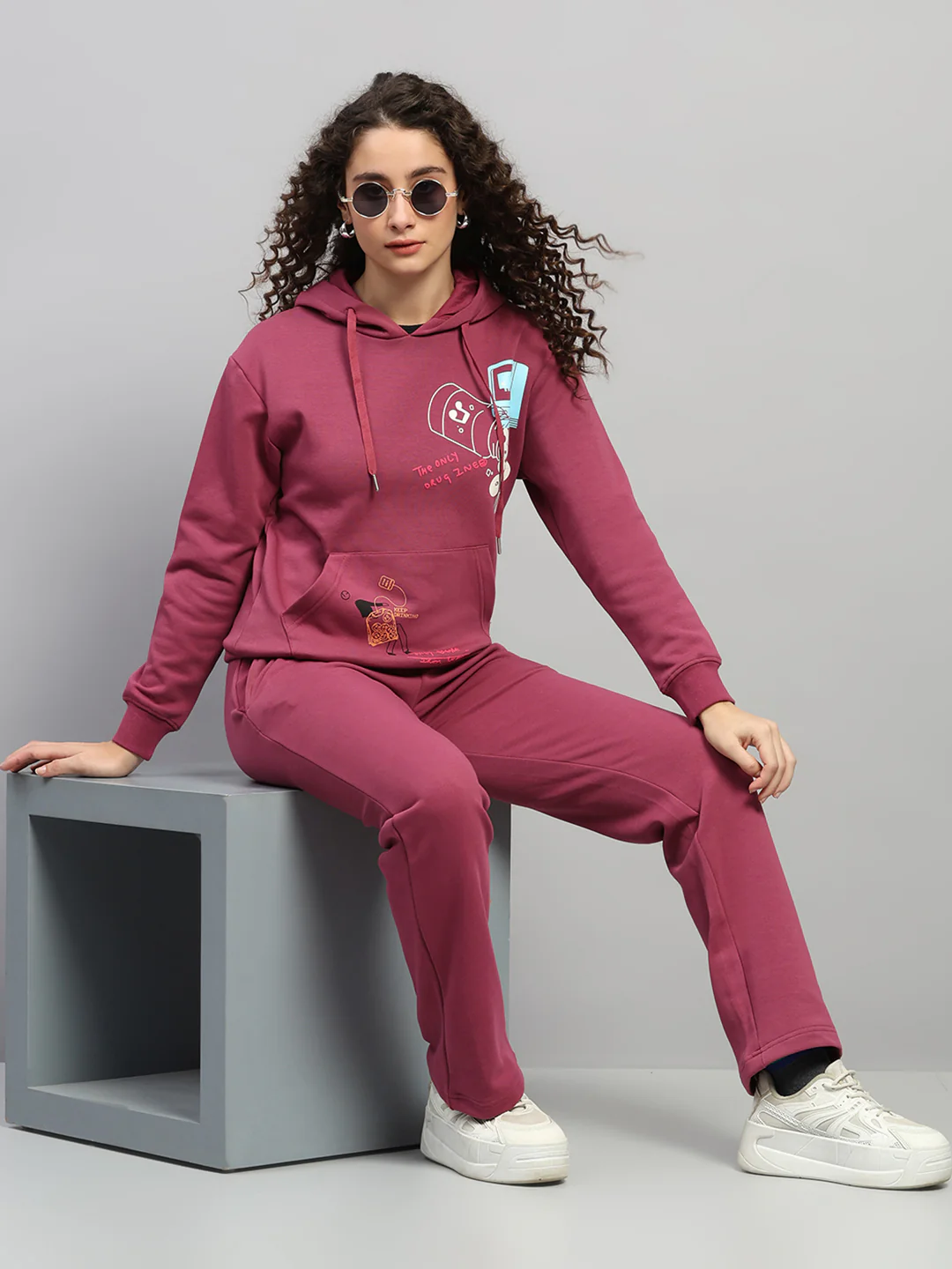 Women Rose Pink Printed Hooded Full Sleeve Winter Tracksuit - Image 2