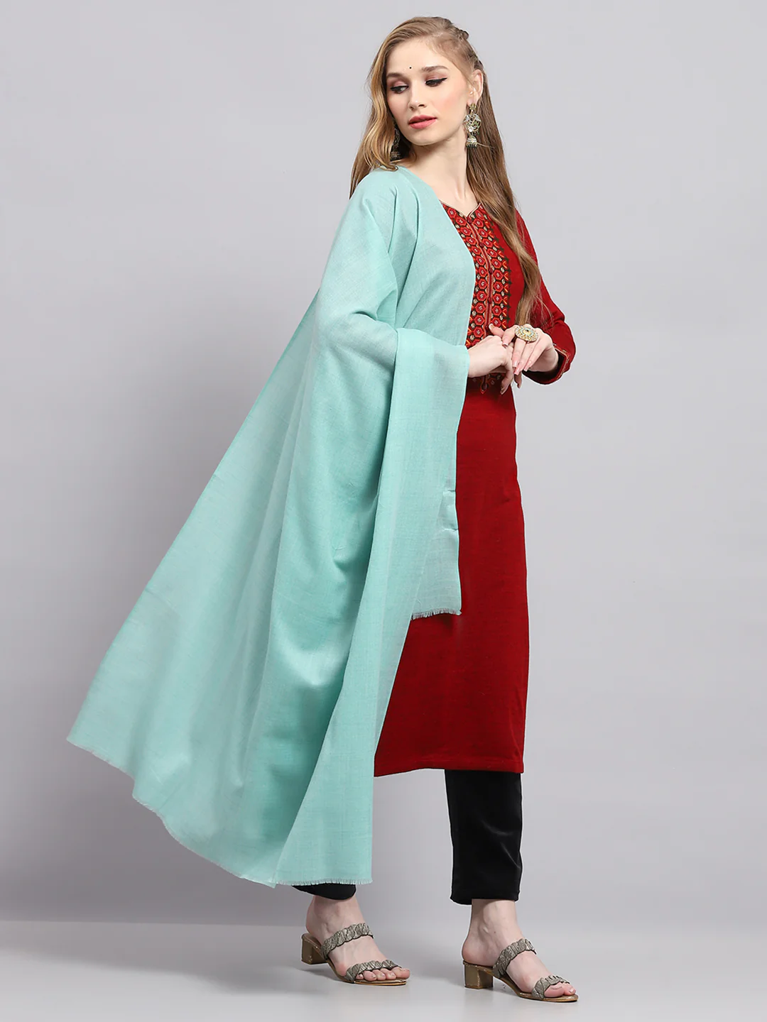 Women Sea Green Solid Shawl - Image 4