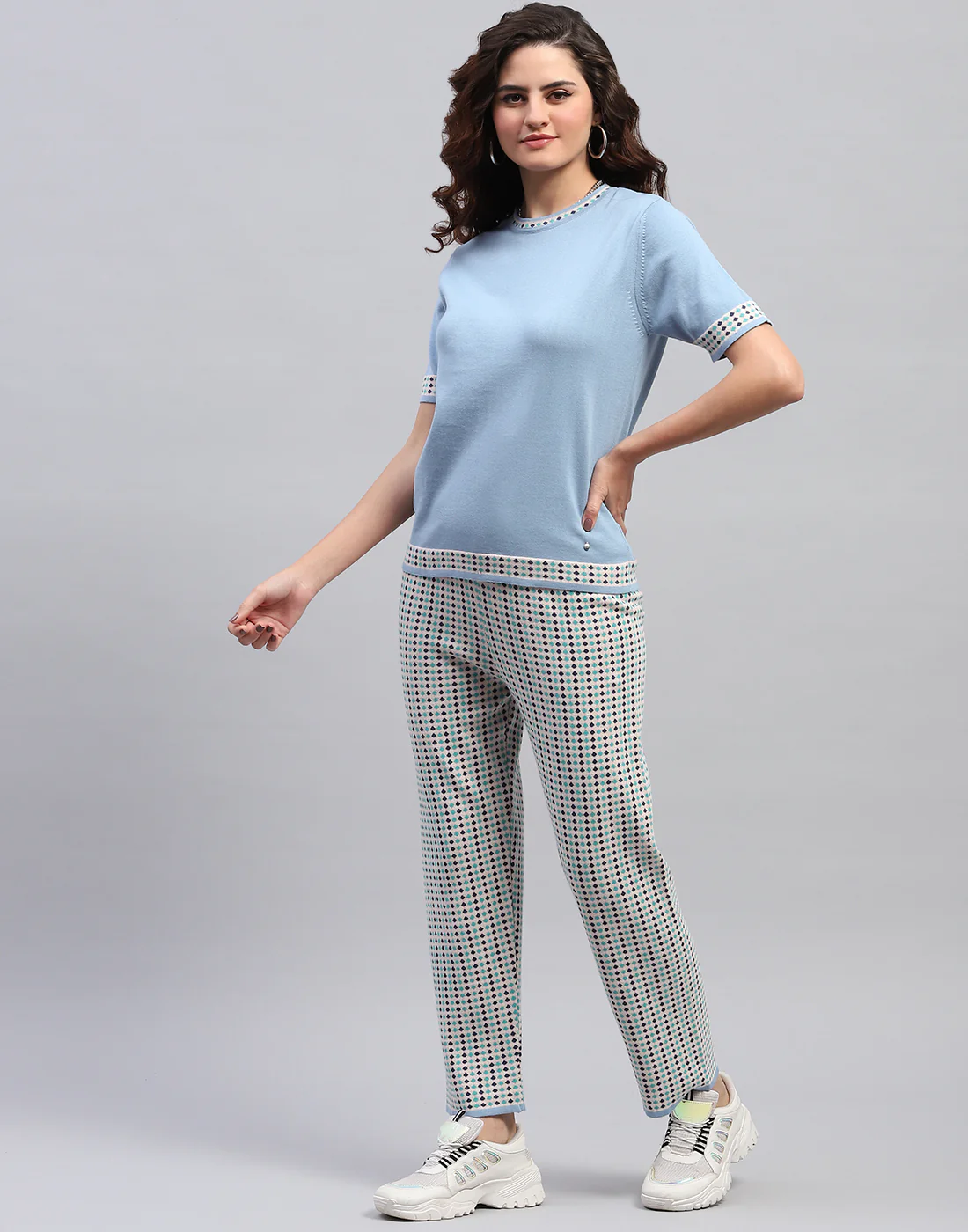 Women Sky Blue Jaquard Round Neck Half Sleeve Cords Set - Image 3