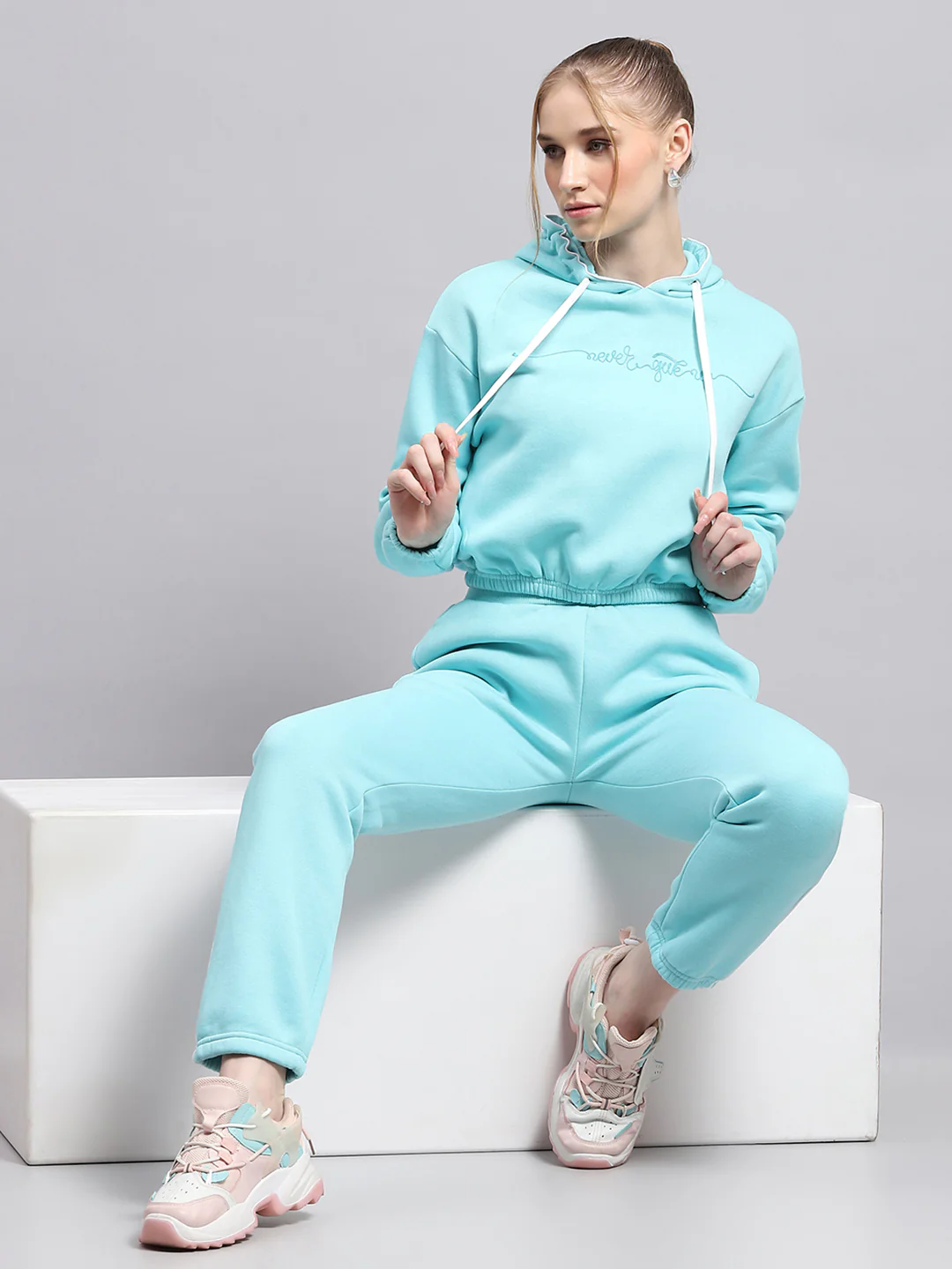 Women Sky Blue Printed Hooded Full Sleeve Tracksuit - Image 2