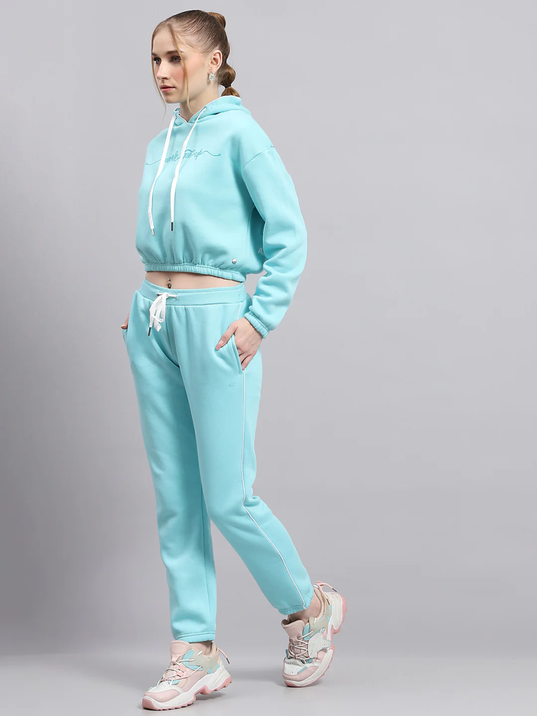 Women Sky Blue Printed Hooded Full Sleeve Tracksuit - Image 3