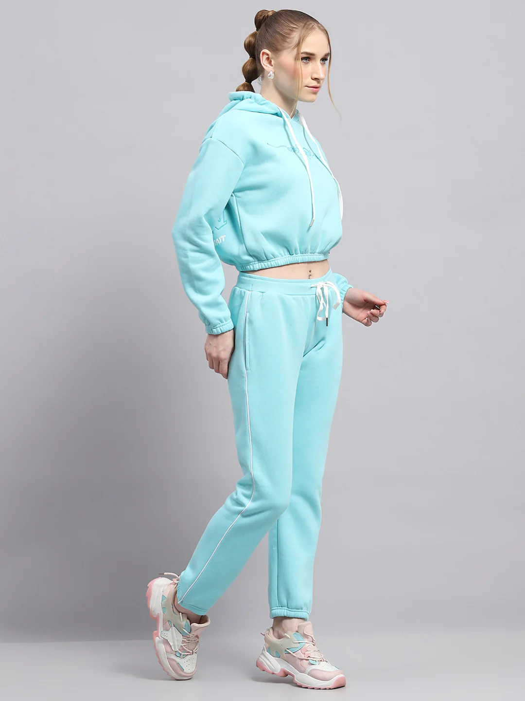 Women Sky Blue Printed Hooded Full Sleeve Tracksuit - Image 4