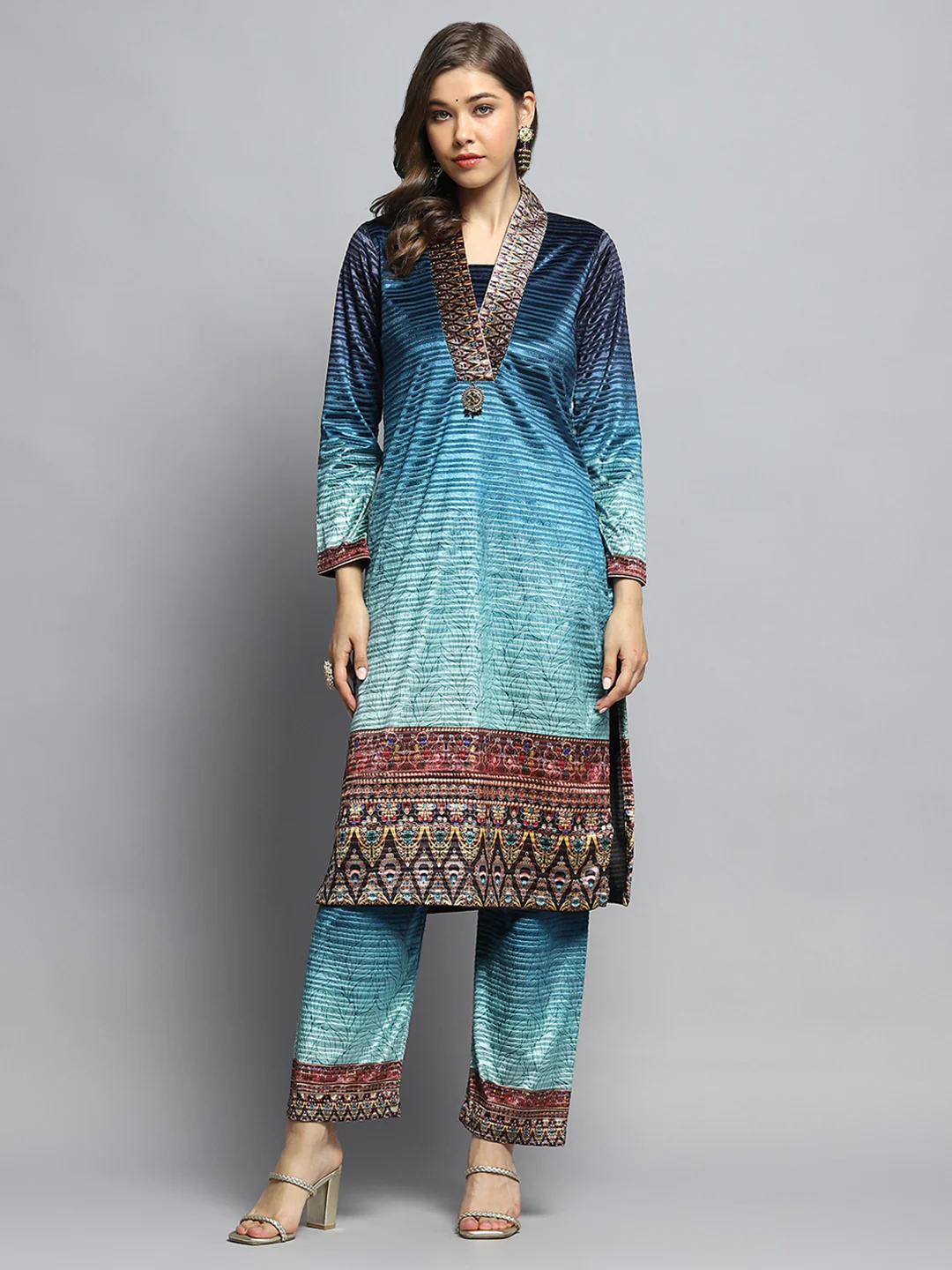 Women Sky Blue Self Design V Neck Full Sleeve Kurti Set with Bag - Image 4