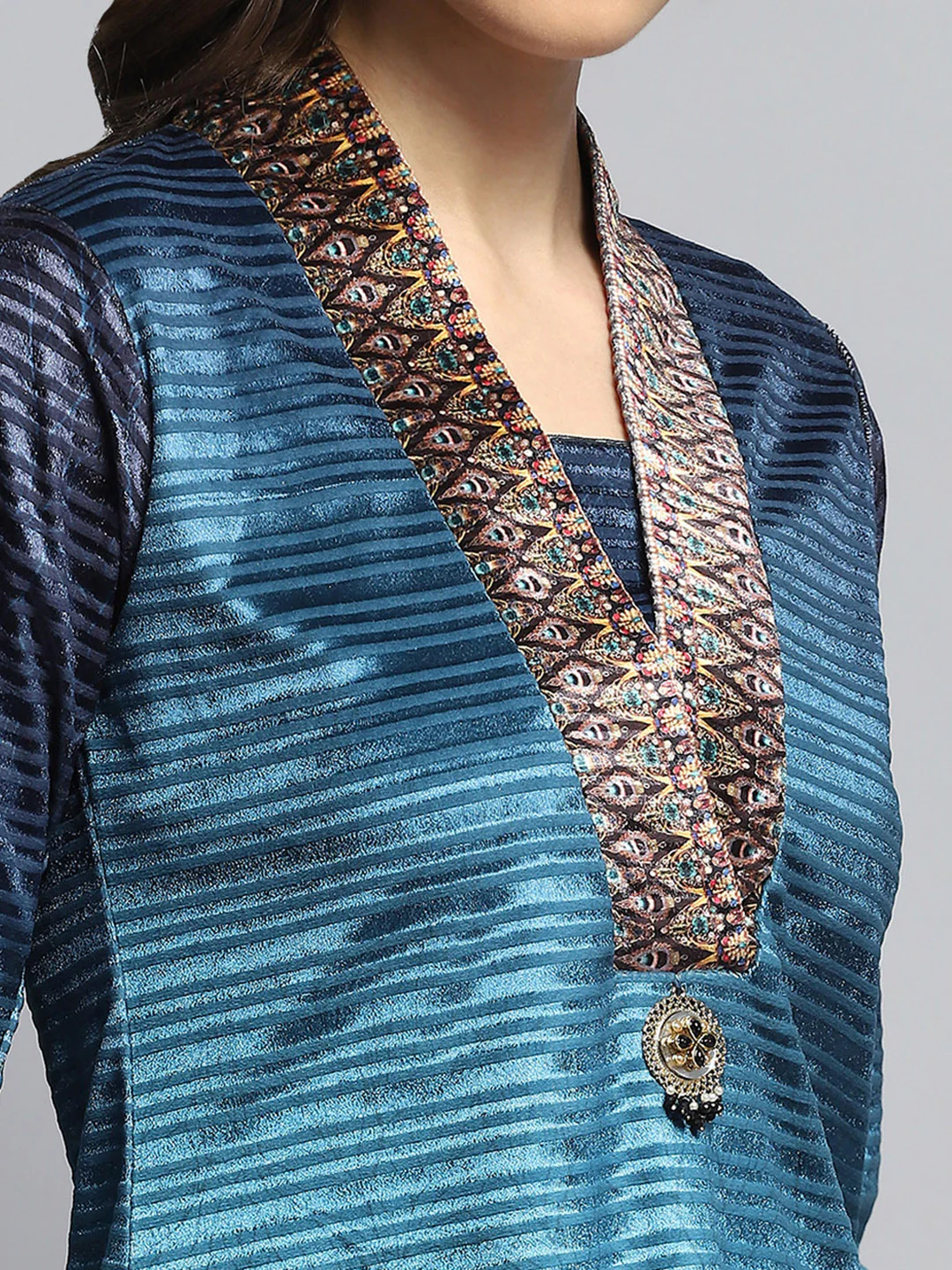 Women Sky Blue Self Design V Neck Full Sleeve Kurti Set with Bag - Image 7