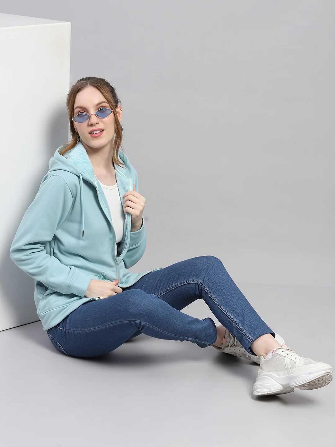 Women Sky Blue Solid Hooded Full Sleeve Sweatshirt - Image 2