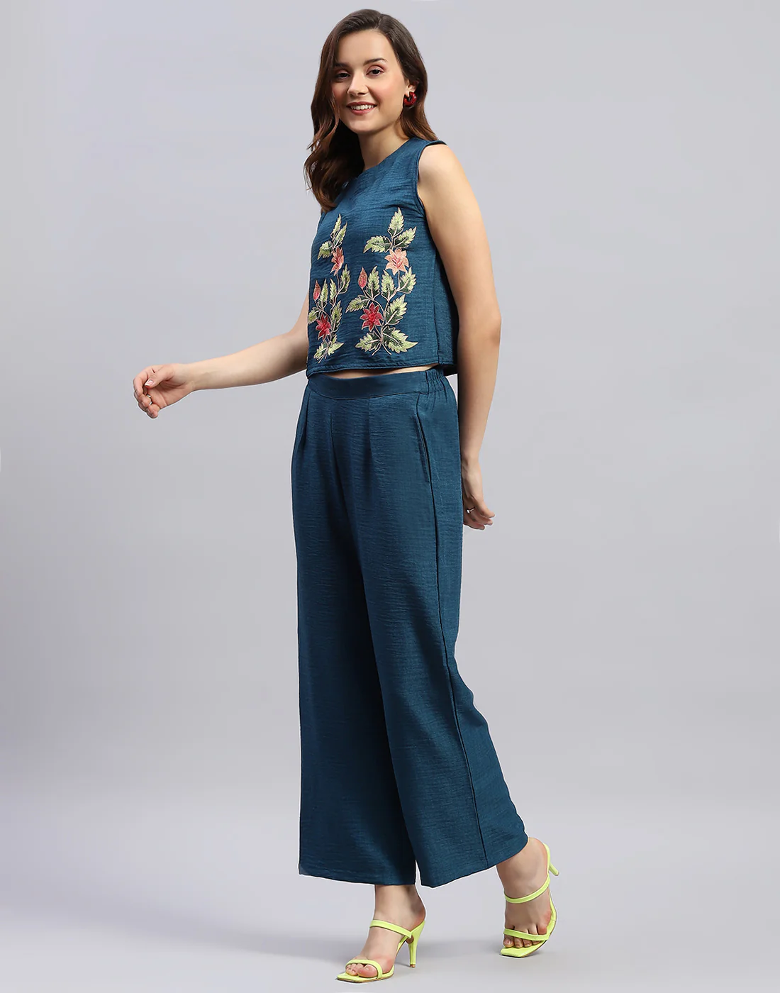Women Teal Blue Floral Print Collar Neck Sleeveless Cords Set - Image 4