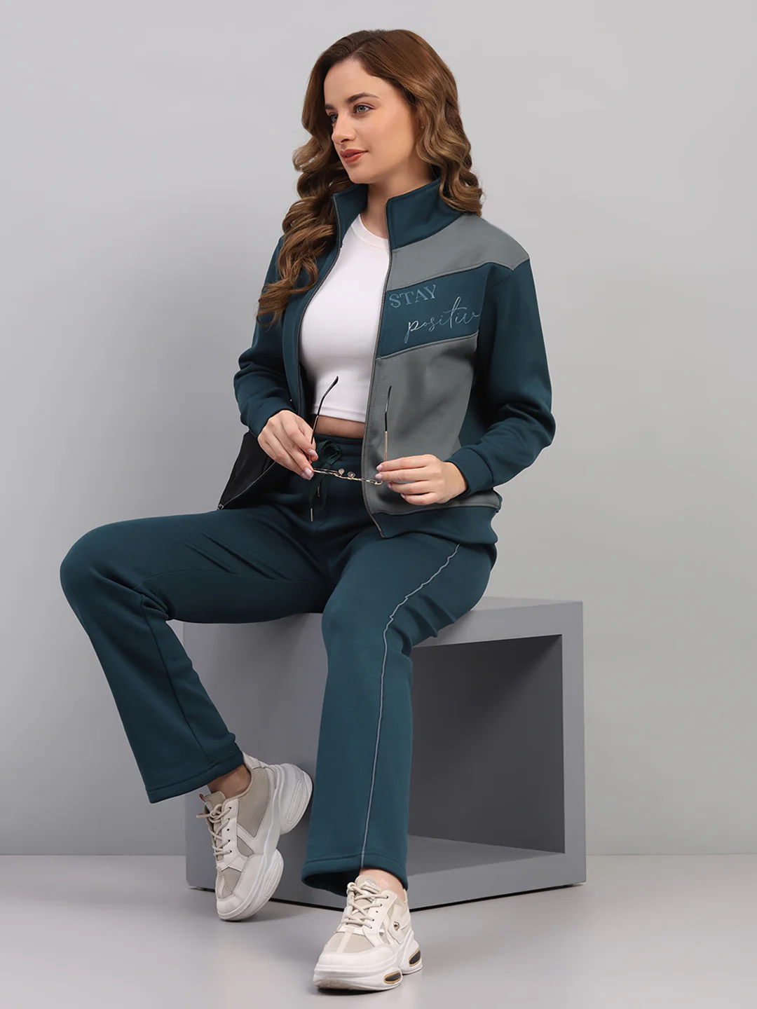 Women Teal Blue Printed Mock Neck Full Sleeve Winter Tracksuit - Image 2
