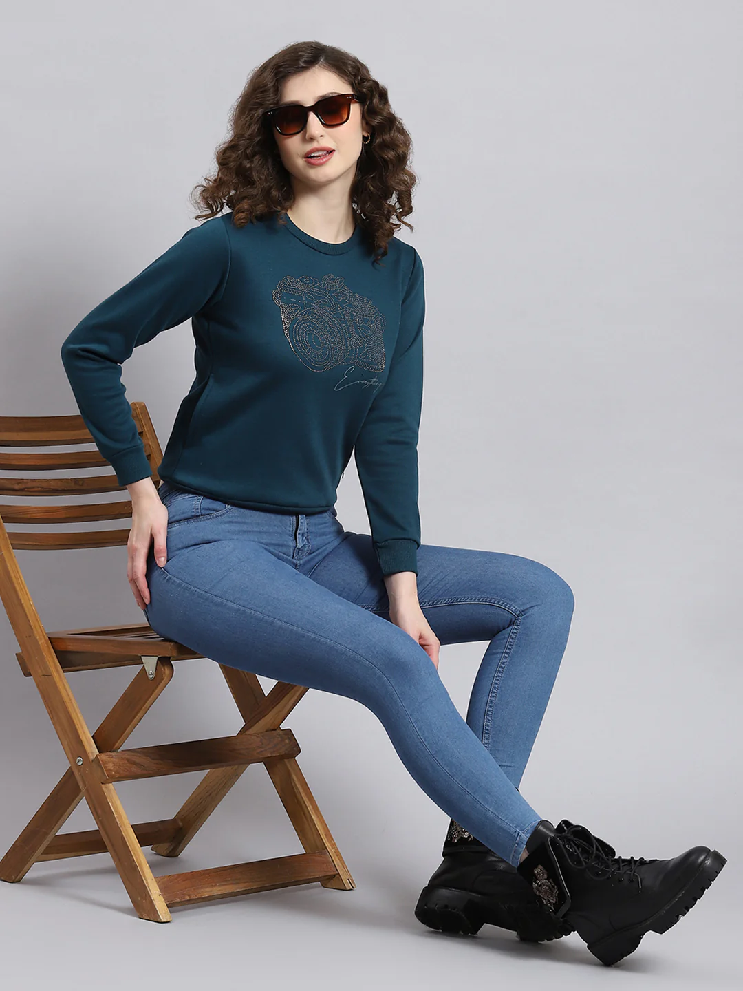 Women Teal Blue Printed Round Neck Full Sleeve Sweatshirt - Image 2