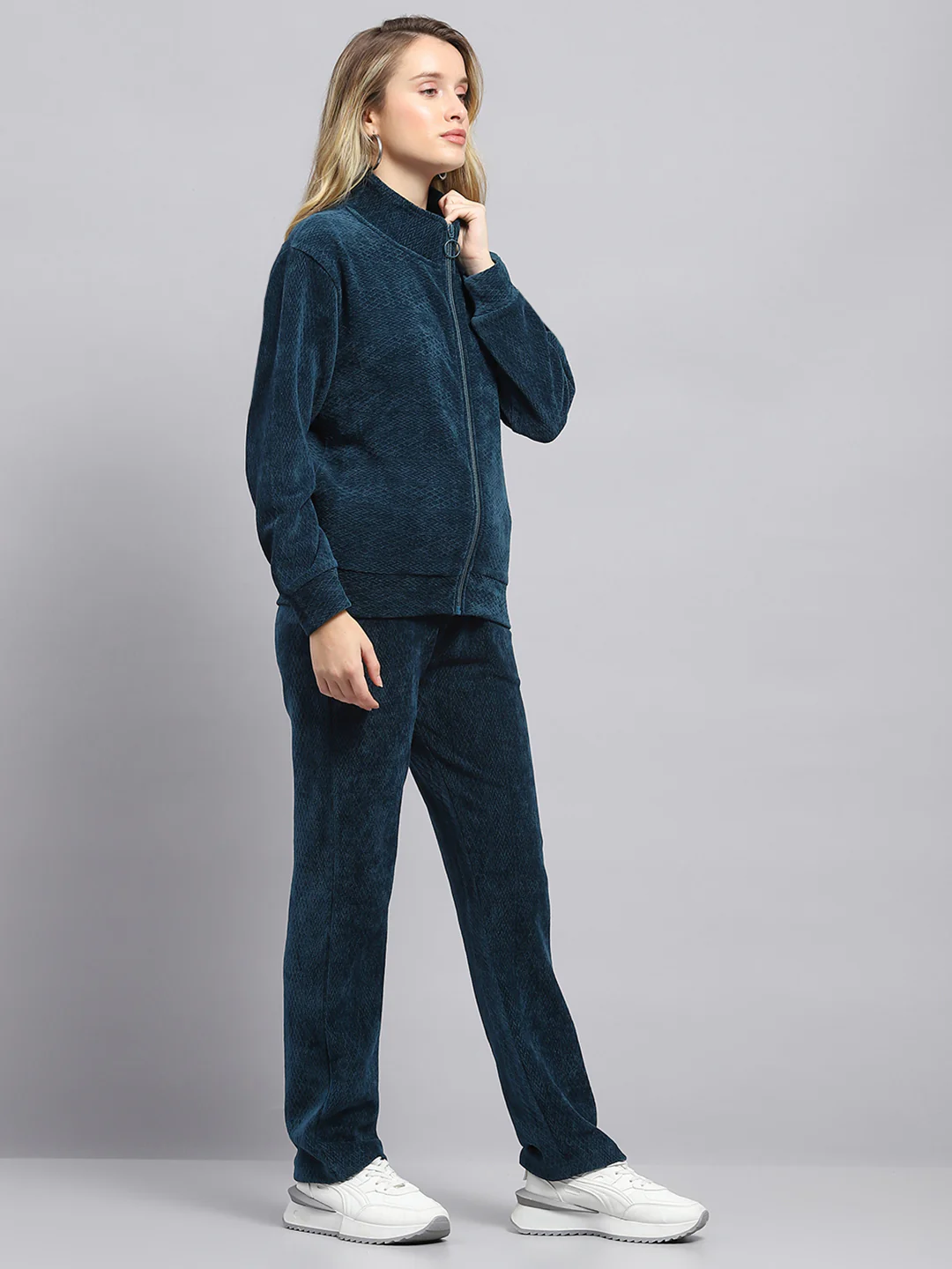 Women Teal Blue Self Design Mock Neck Full Sleeve Tracksuit - Image 4
