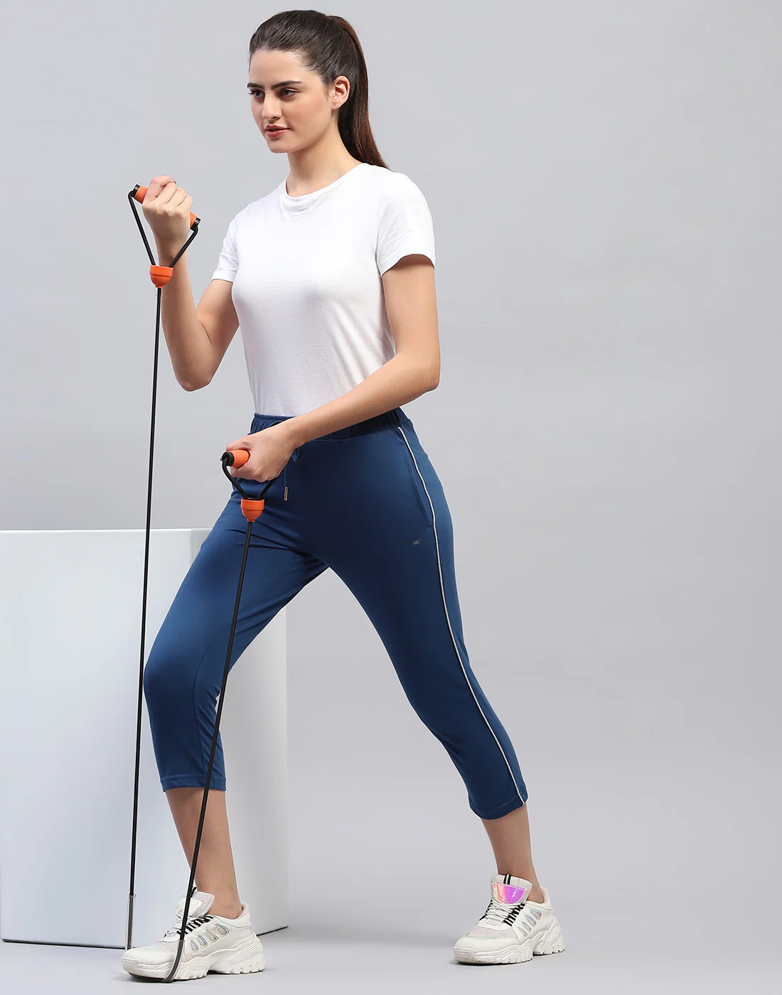 Women Teal Blue Solid Capri - Image 2