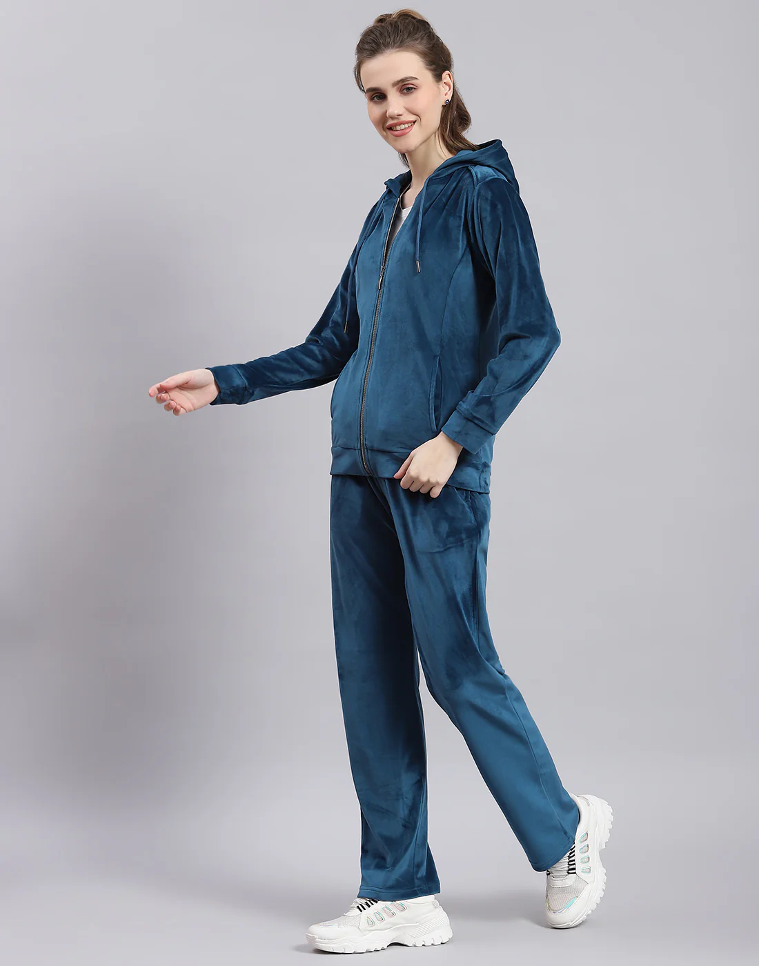 Women Teal Blue Solid Hooded Full Sleeve Tracksuit - Image 3