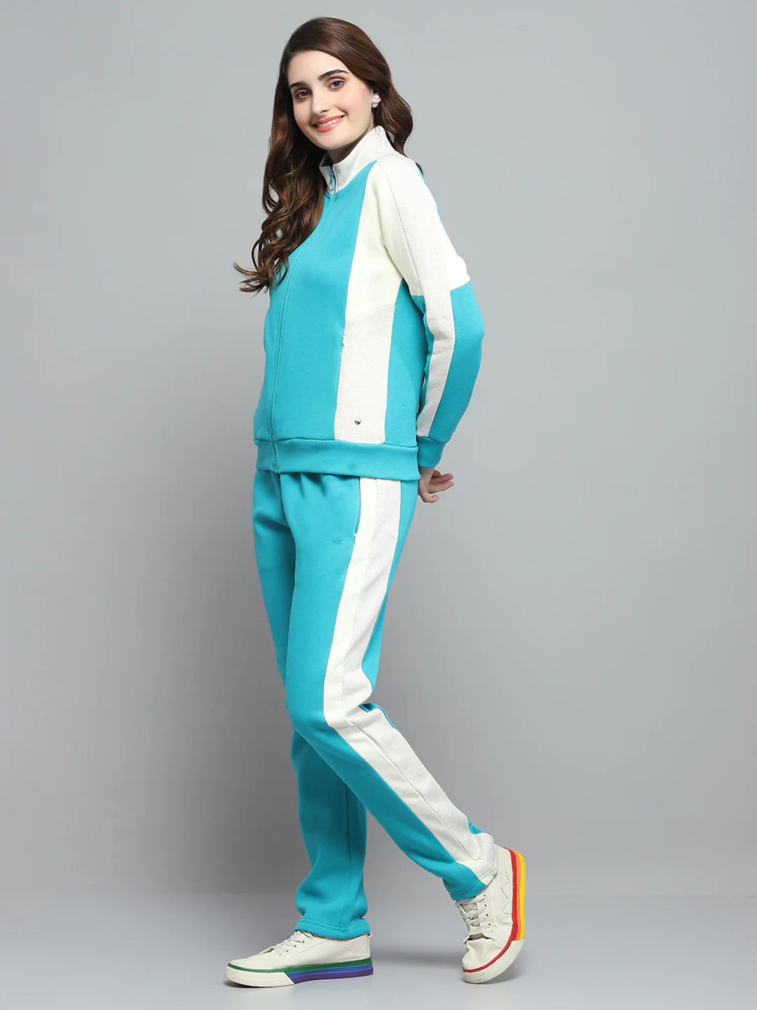 Women Teal Blue Solid Mock Neck Full Sleeve Tracksuit - Image 3