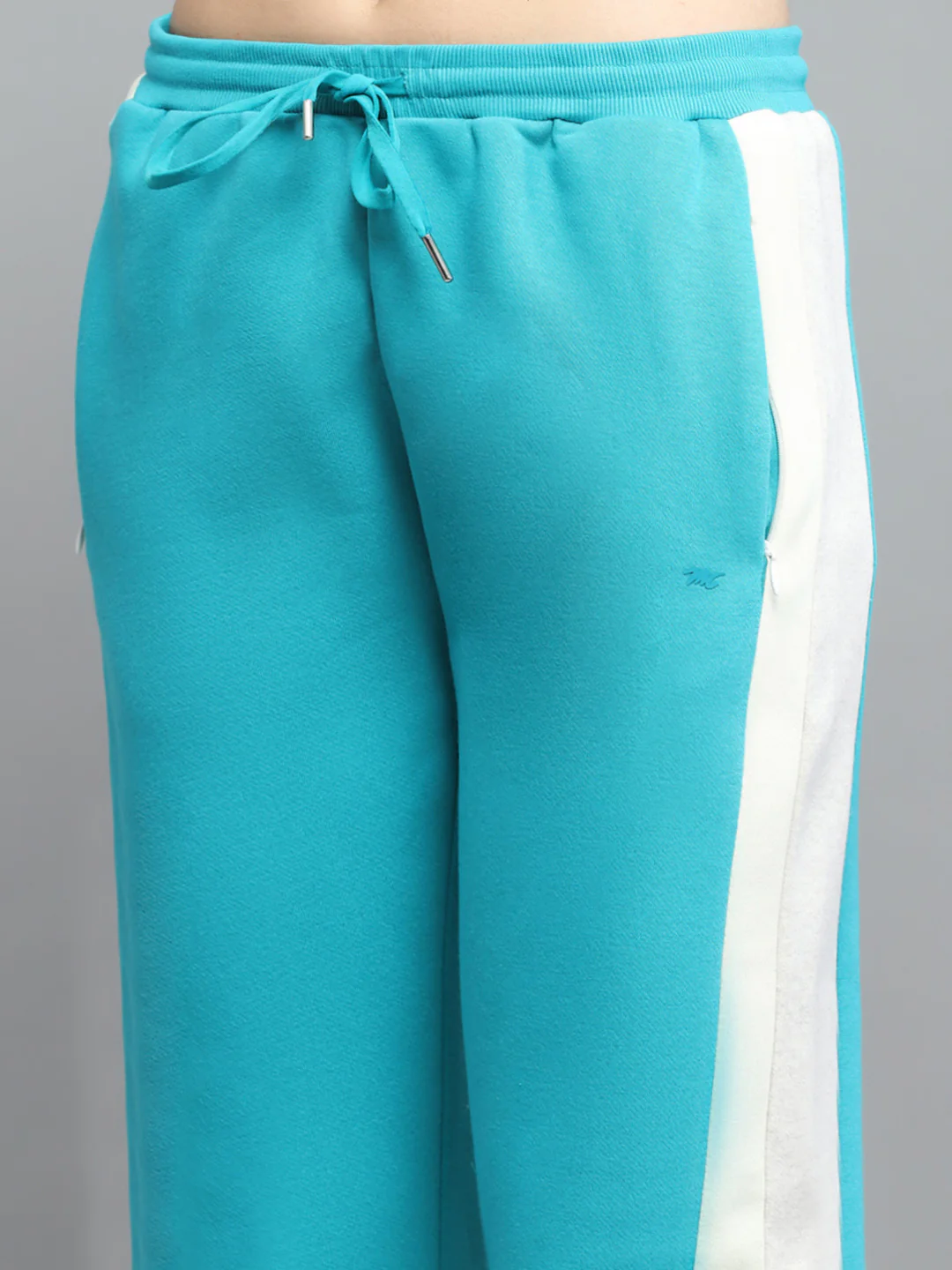 Women Teal Blue Solid Mock Neck Full Sleeve Tracksuit - Image 8