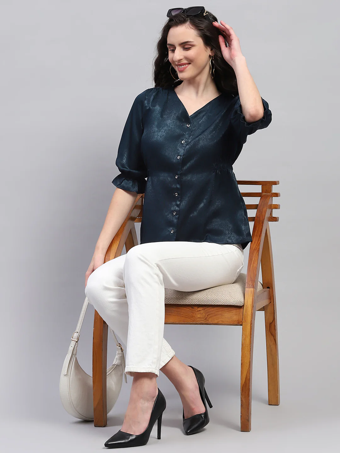 Women Teal Blue Solid V Neck 3/4 Sleeve Top - Image 2