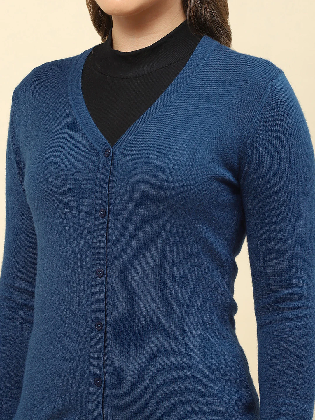 Women Teal Blue Solid V Neck Full Sleeve Cardigan - Image 6