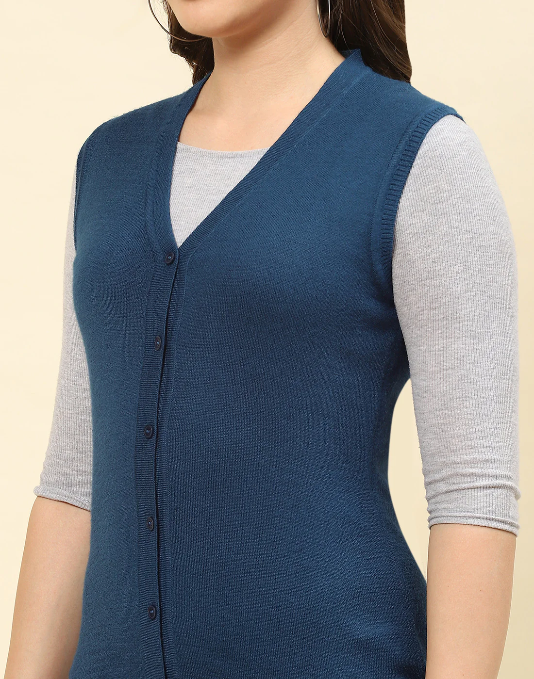 Women Teal Blue Solid V Neck Sleeveless Cardigan - Image 6