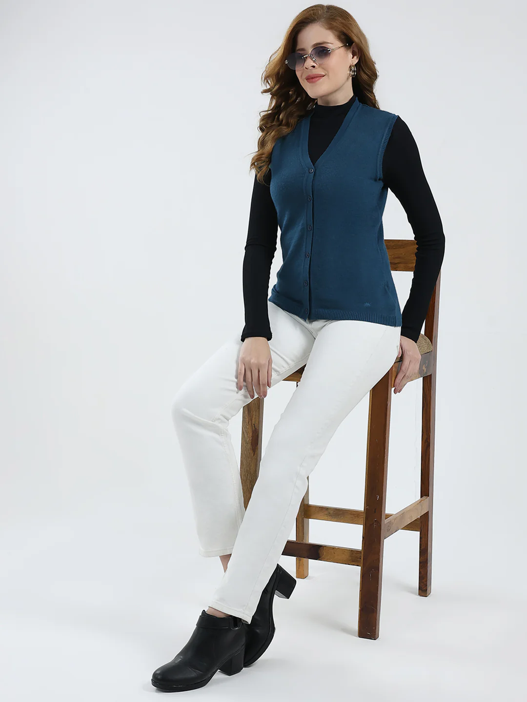 Women Teal Blue Solid V Neck Sleeveless Cardigan - Image 2