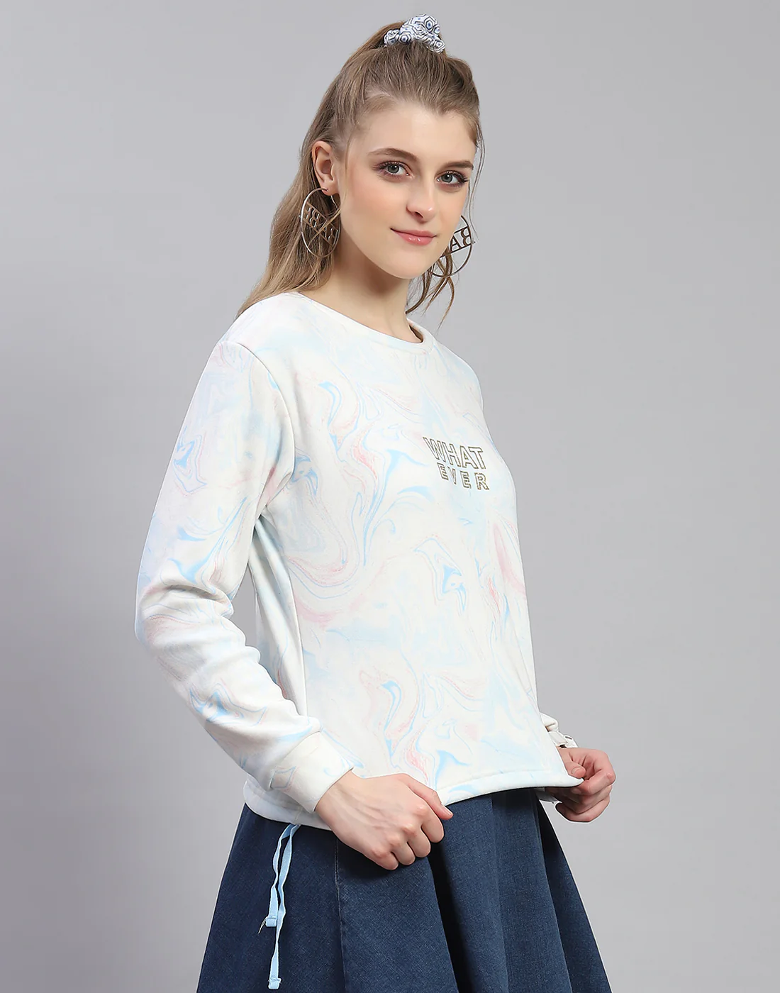 Women Turquoise Blue Printed Round Neck Full Sleeve Sweatshirt - Image 4