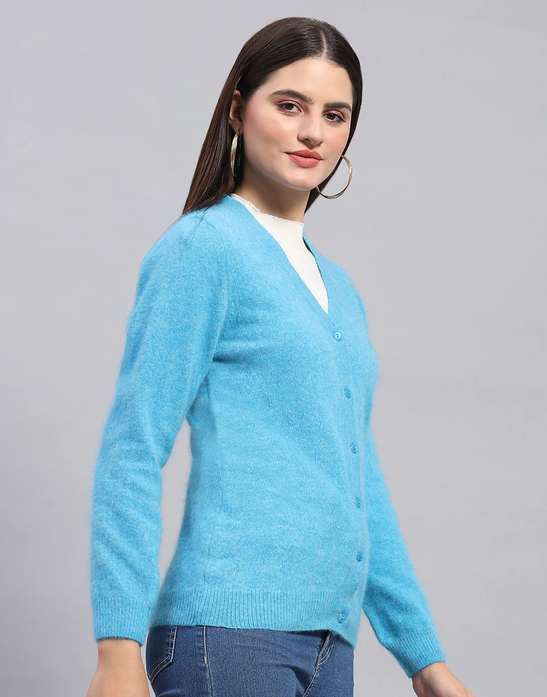 Women Turquoise Blue Solid V Neck Full Sleeve Cardigan - Image 4