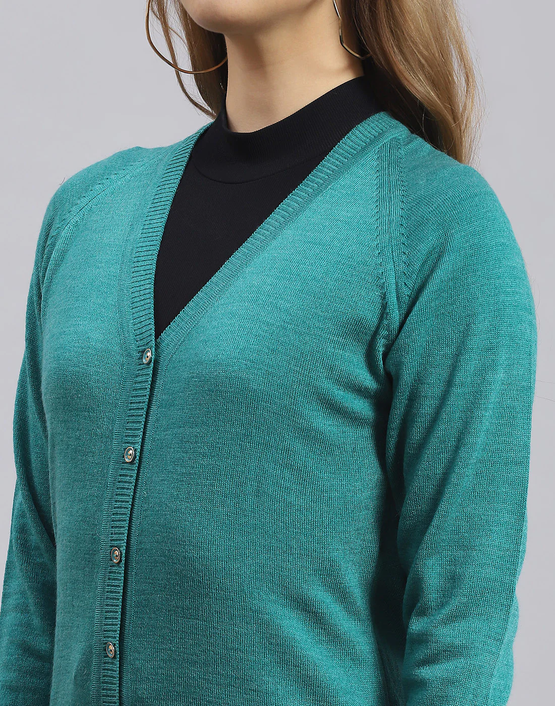 Women Turquoise Blue Solid V Neck Full Sleeve Sweater - Image 6