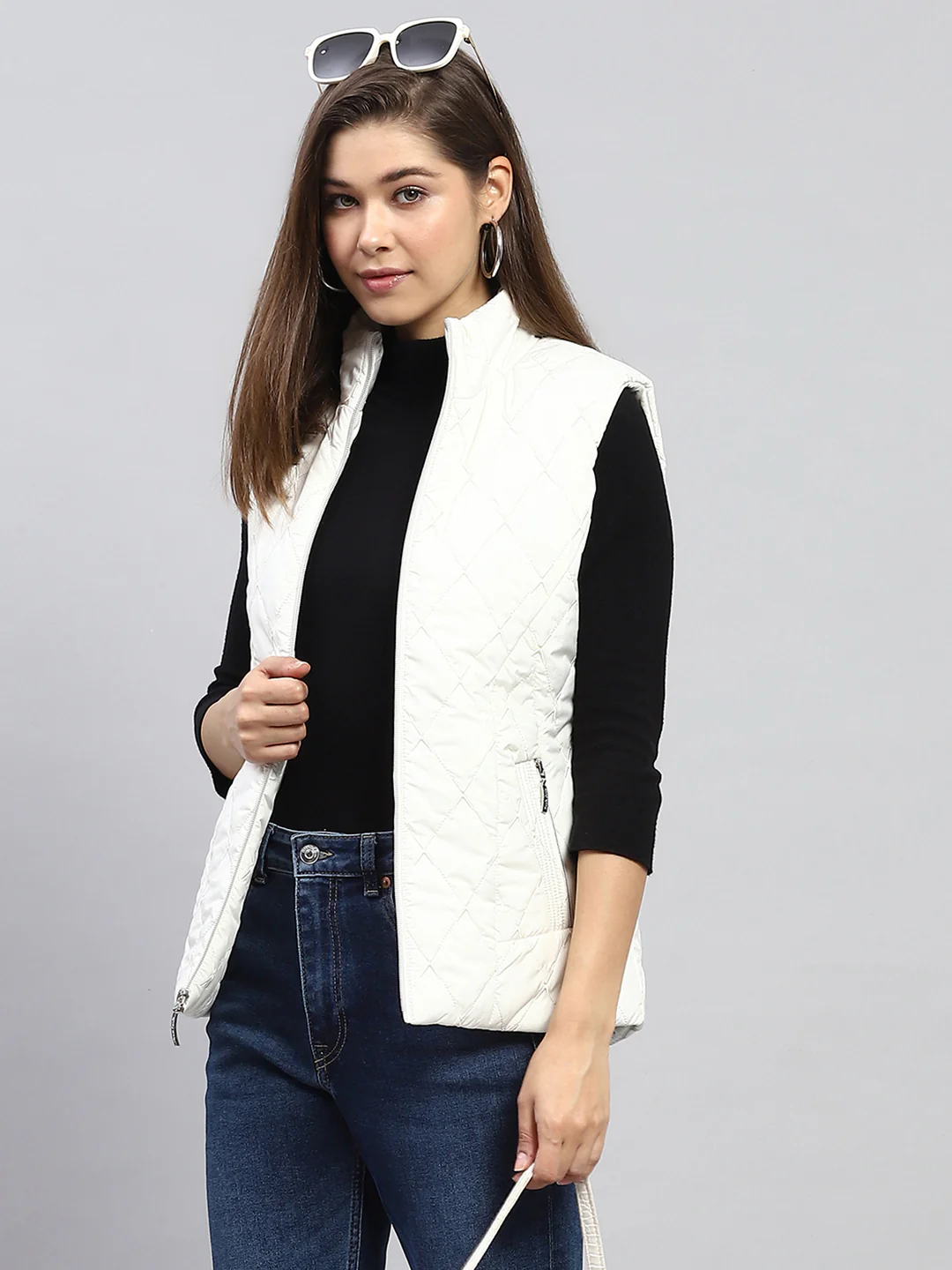 Women White Embroidered Mock Neck Sleeveless Jacket - Image 6