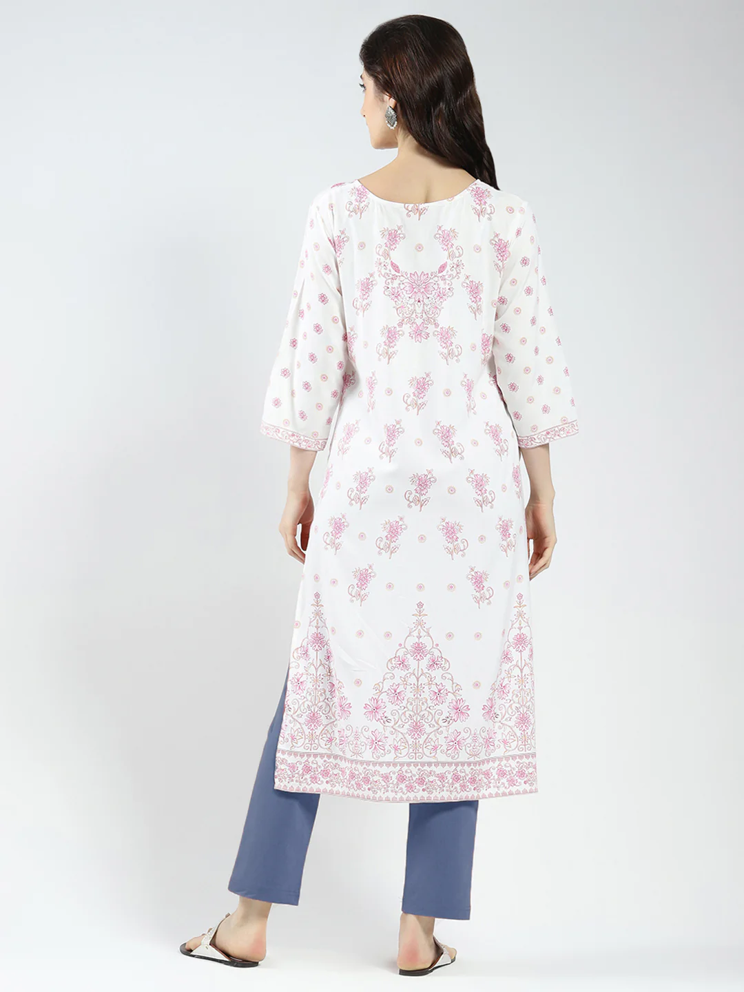 Women White Printed Round Neck 3/4th Sleeve Kurti - Image 2