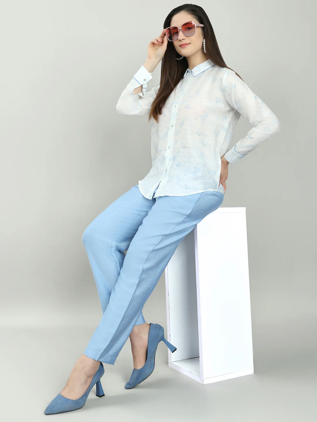 Women White Printed Round Neck Half Sleeve Cords Set - Image 5