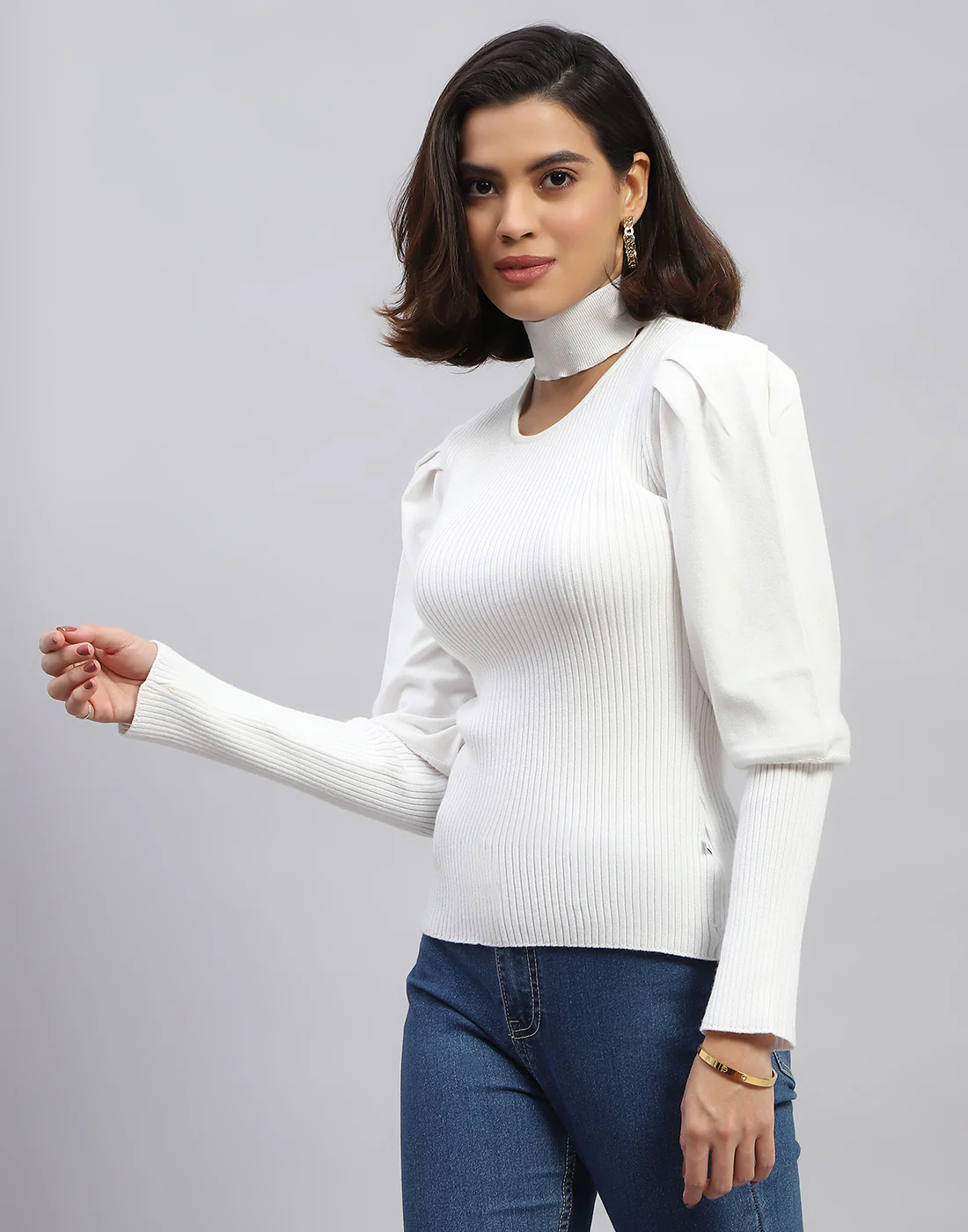 Women White Self Design Round Neck Full Sleeve Sceavy - Image 4