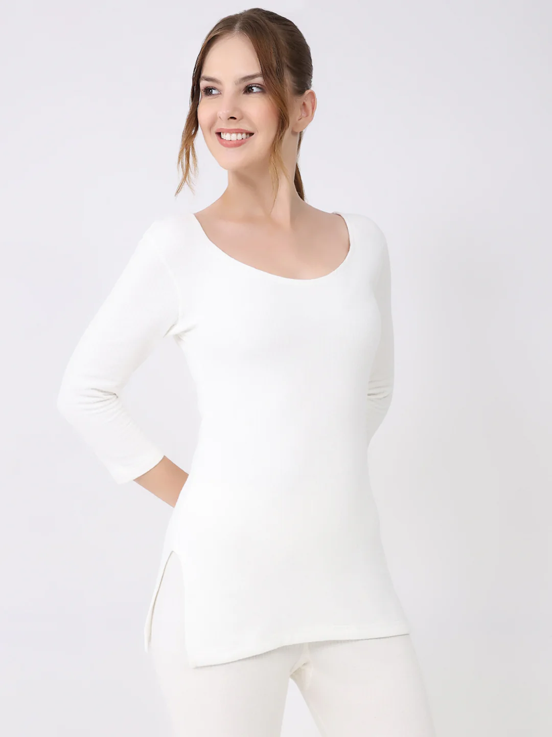 Women White Solid Round Neck 3/4th Sleeve Thermal Vest - Image 4