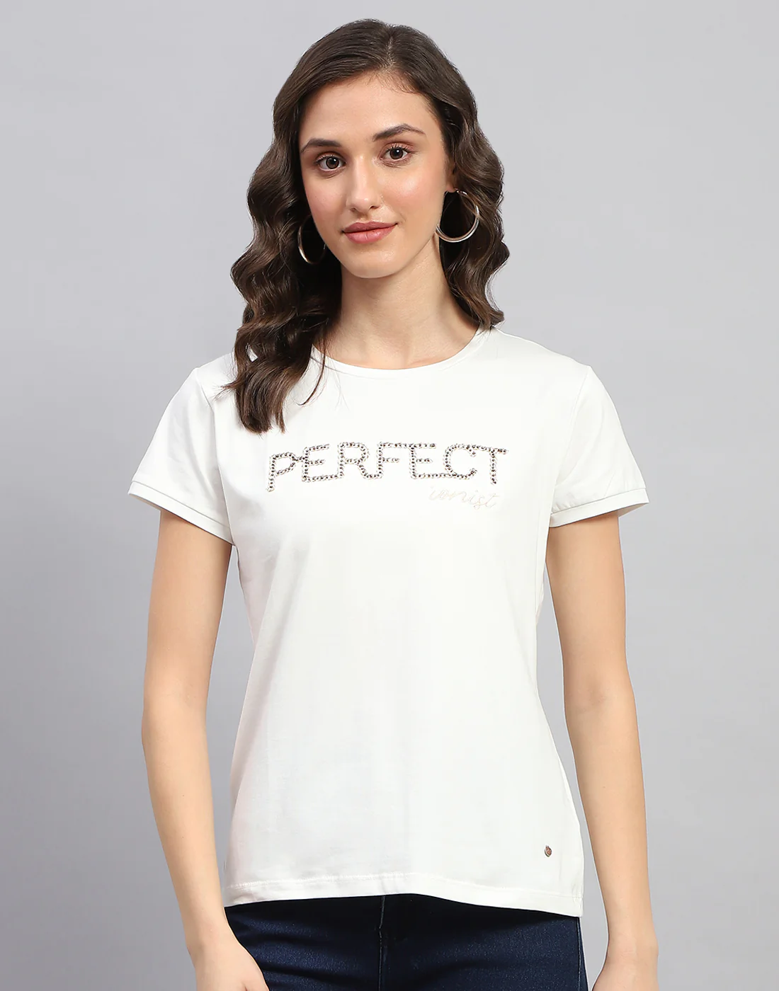 Women White Solid Round Neck Half Sleeve Top - Image 2