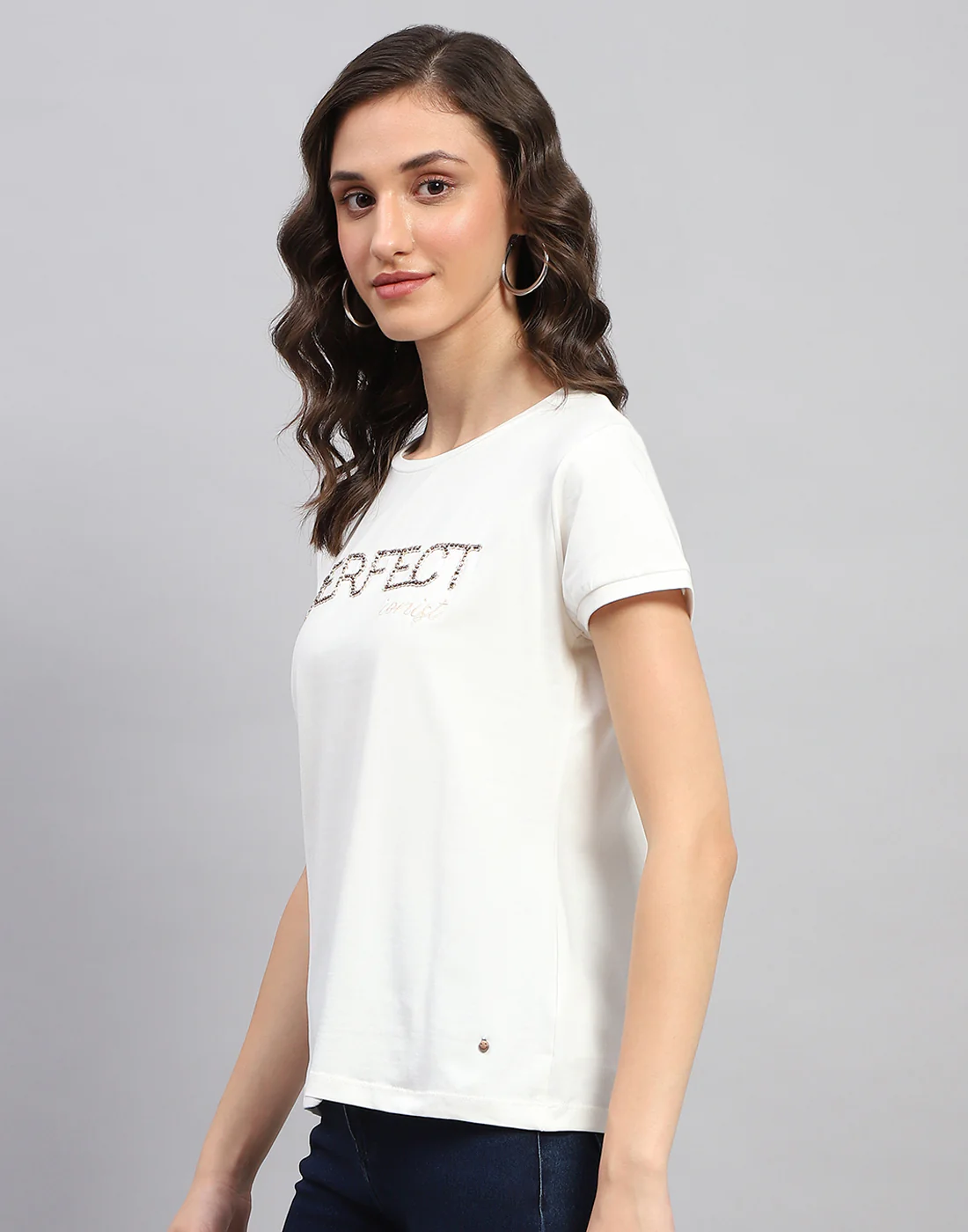 Women White Solid Round Neck Half Sleeve Top - Image 3