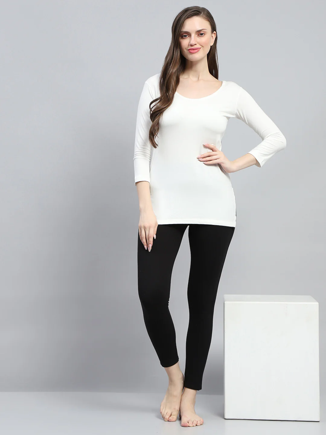 Women White Solid Round Neck 3/4th Sleeve Thermal Vest - Image 2
