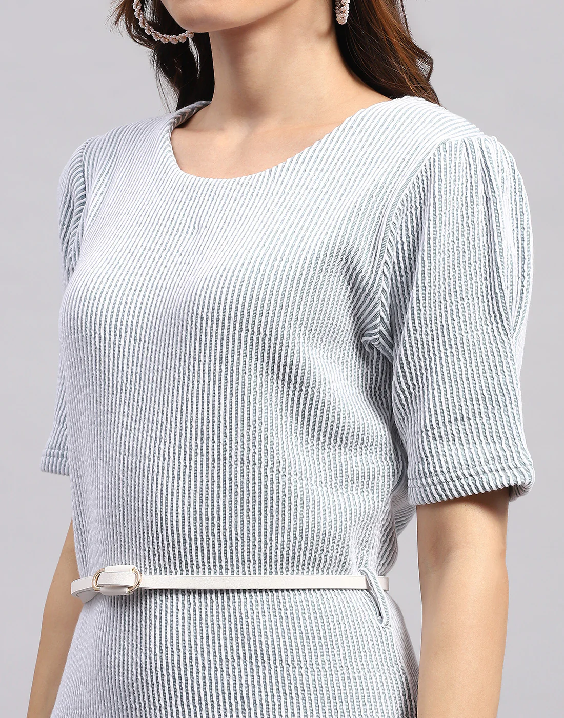 Women White Stripe Round Neck Half Sleeve Dress - Image 2