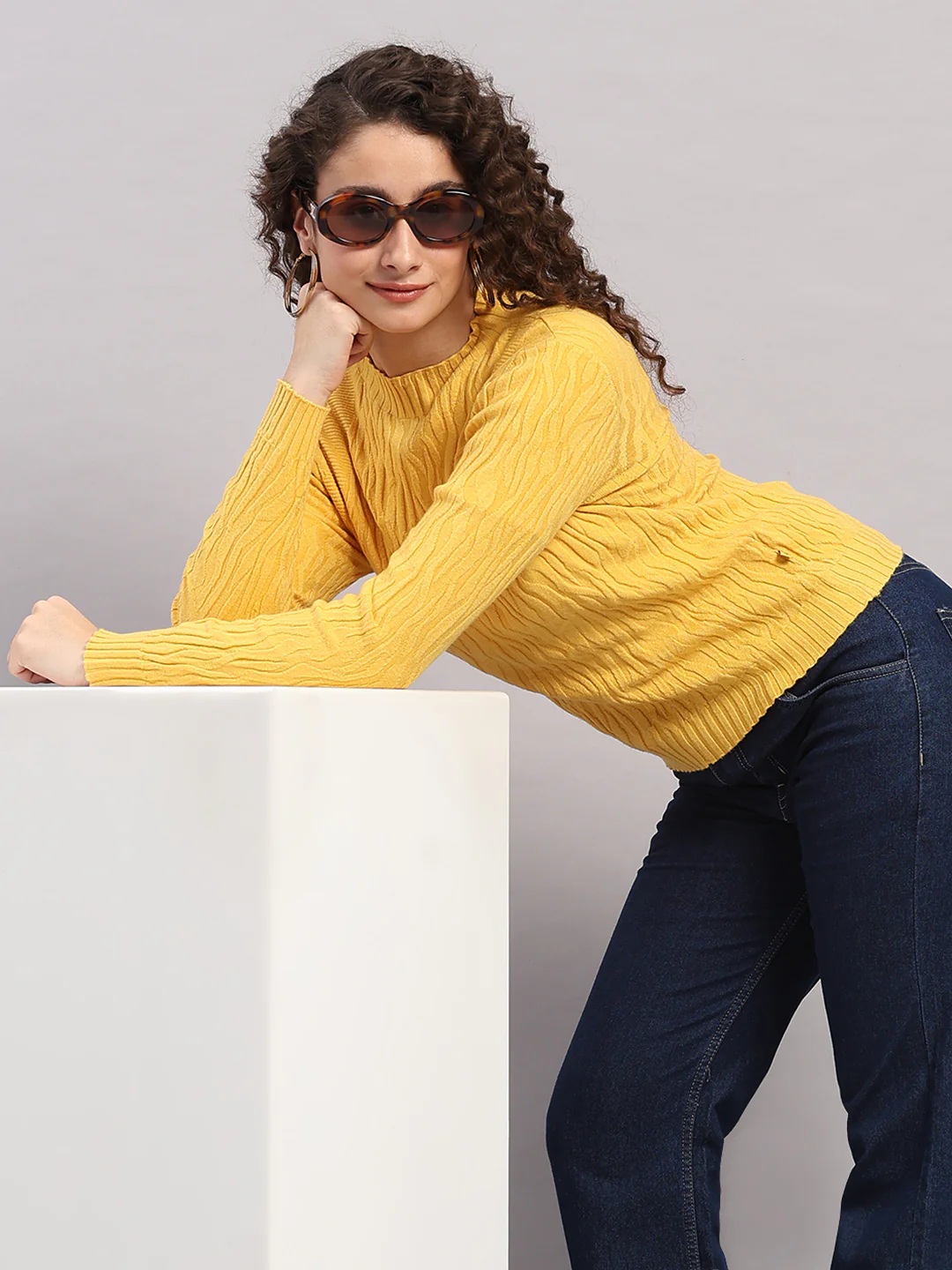 Women Yellow Printed Round Neck Full Sleeve Winter Top - Image 6