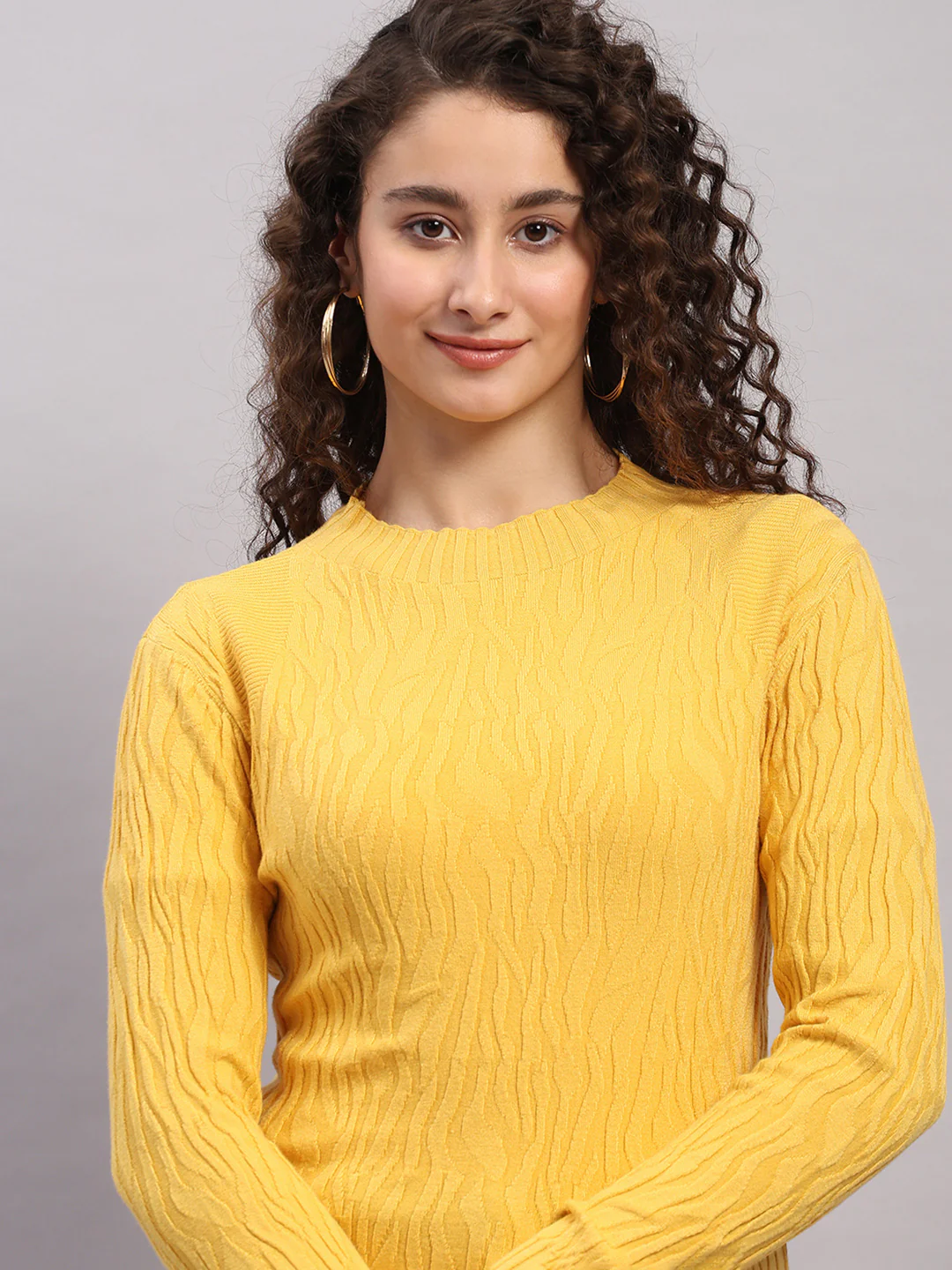 Women Yellow Printed Round Neck Full Sleeve Winter Top - Image 7