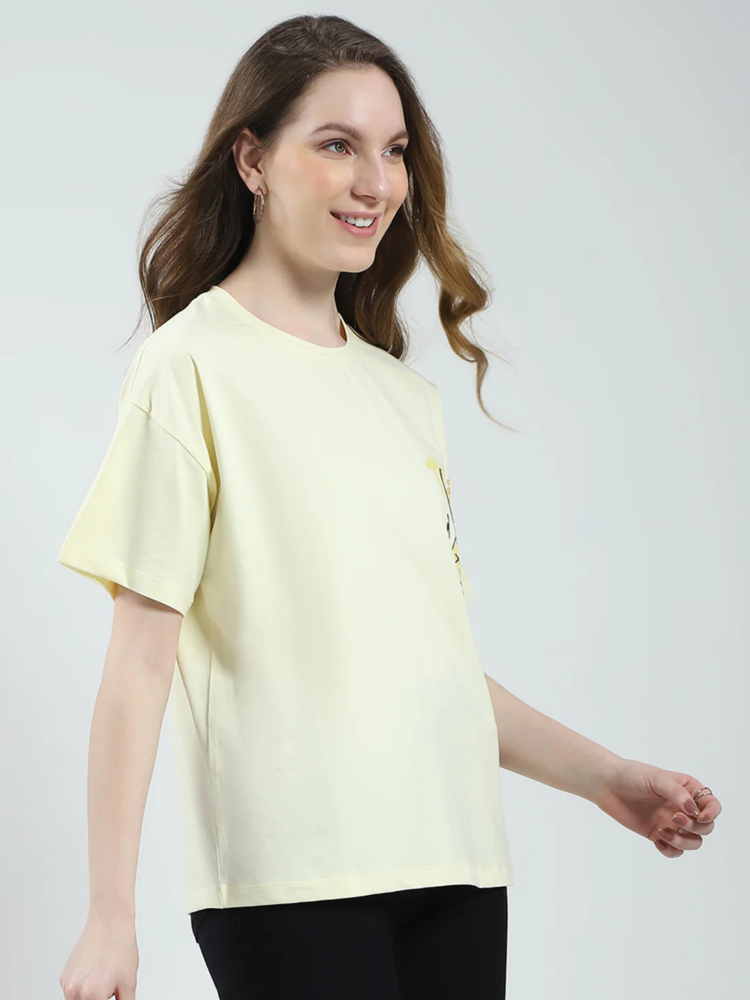 Women Yellow Printed Round Neck Half Sleeve Top - Image 4