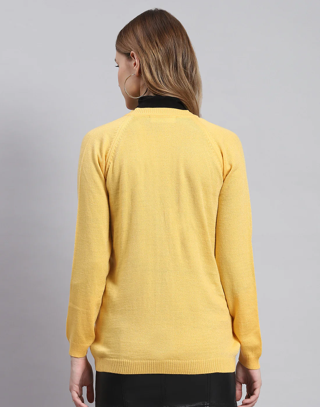 Women Yellow Solid V Neck Full Sleeve Cardigans - Image 5