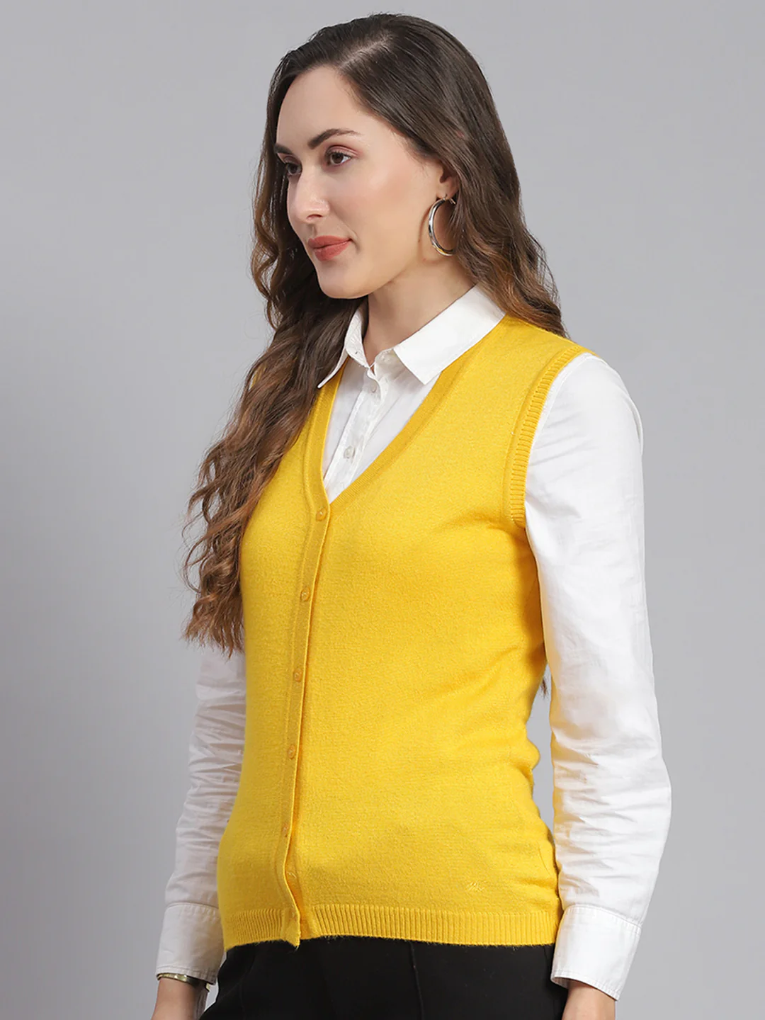 Women Yellow Solid V Neck Sleeveless Cardigans - Image 3
